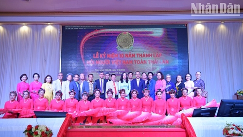 Hội người Việt Nam toàn Thái Lan kỷ niệm 10 năm thành lập